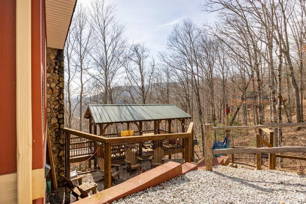 Red Rooster Family Cabin W/Hot Tub+Fire Pit+View Franklin Buitenkant foto